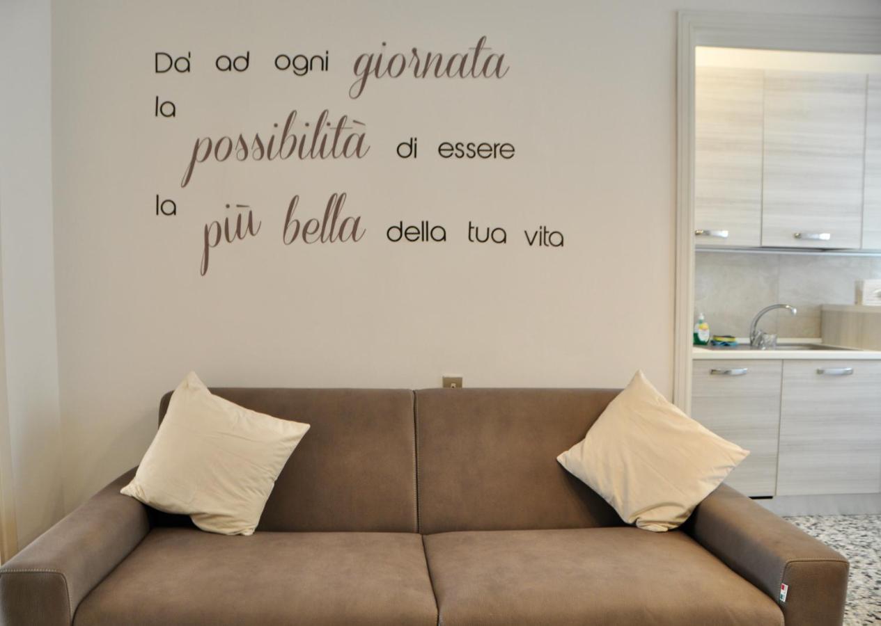 M.Aurelio Light Brown Apartment Милано Екстериор снимка